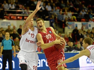 El CAI Zaragoza vence ante el Brose Baskets Bamberg