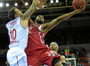 El CAI Zaragoza venció ante el Brose Baskets Bamberg.