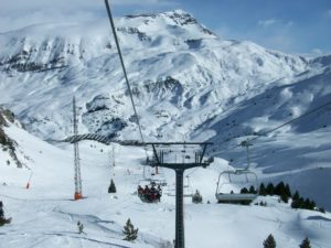 Los zaragozanos se desplazarán este fin de semana a las estaciones de Huesca y de Teruel.