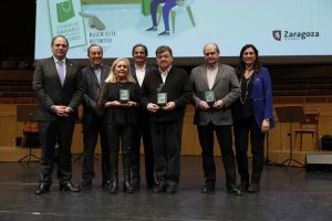 Premiados en la VII Gala Homenaje a las Personas Colaboradoras en los Centros de Convivencia de Mayores del Ayuntamiento de Zaragoza.