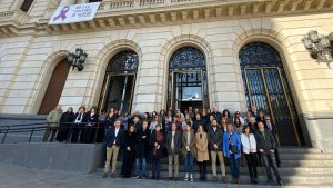 Minuto de silencio en la Diputación de Zaragoza este 25N.