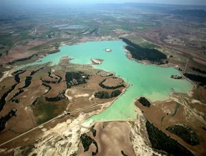 Convenio para la explotación y mantenimiento de las obras de 2 embalses de Zaragoza