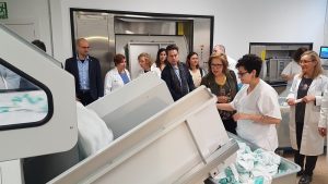 El hospital Clínico de Zaragoza estrena lavandería y lencería.