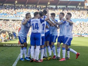 El Real Zaragoza brilla ante el Deportivo (3-1)