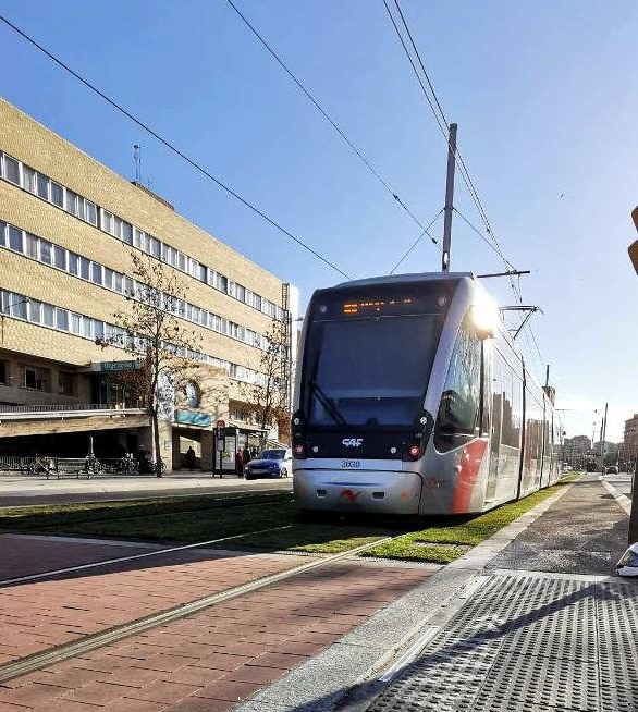 Los autobuses y tranvías de Zaragoza tendrán aforo limitado