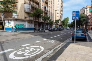 Operativos los nuevos ciclo-carriles calmados para bicis y patinetes eléctricos de Zaragoza