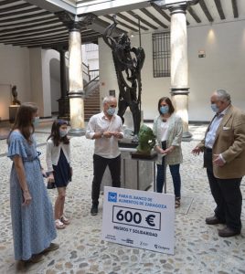 Subastan una estatua a beneficio del Banco de Alimentos de Zaragoza