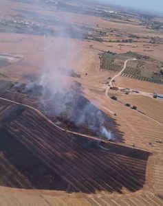 Controlado en Huesca un incendio causado por una empacadora