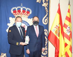 El Jefe de Bomberos de Zaragoza, distinguido con la Cruz Blanca al Mérito Policial