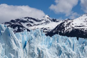 Los glaciares del Pirineo aragonés son los únicos de España y están amenazados por el cambio climático.