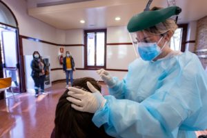 Zaragoza cede a Sanidad el centro de mayores de Terminillo para realizar PCR