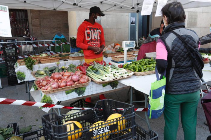 Zaragoza estrena el mercado ambulante de la Muestra Agroecológica