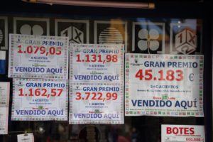 Detenido un joven por hurtar lotería de Navidad en locales de Zaragoza