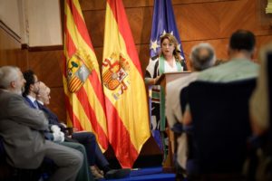 2022-07-12 Rosa Serrano entrega Medallas al Mérito