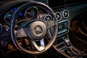 dashboard-Mercedes Benz