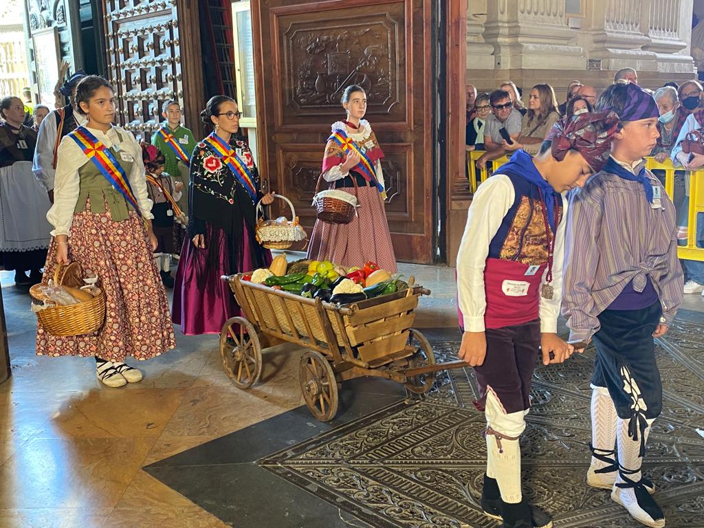 2022-10-13 Ofrenda de Frutos - Virgen del Pilar