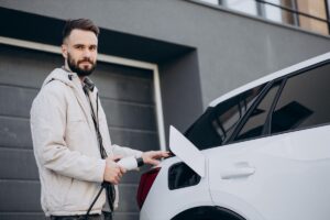 5 Razones por las que debes elegir un instalador de coches eléctricos local en Zaragoza